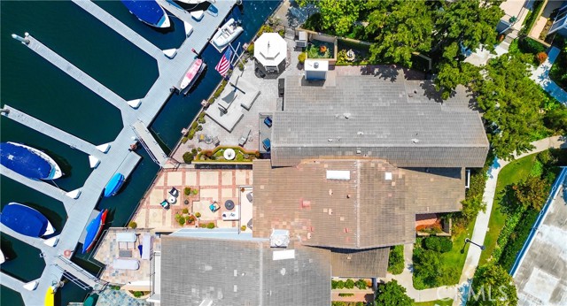 16178 Bimini Lane, Huntington Beach CA: https://media.crmls.org/medias/e7e2f0ea-a821-488a-8aa6-7a99cec2e7d1.jpg
