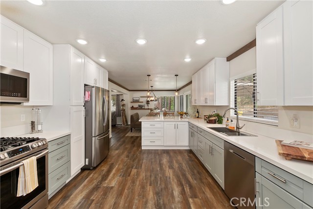 Detail Gallery Image 20 of 58 For 120 Pine Ridge Rd, Crestline,  CA 92325 - 4 Beds | 3/1 Baths