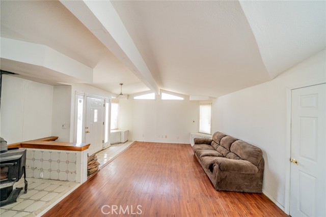 Detail Gallery Image 10 of 42 For 12782 Riggins Rd, Phelan,  CA 92371 - 3 Beds | 2 Baths