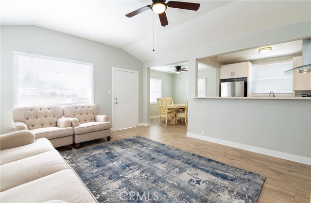 Detail Gallery Image 6 of 19 For 1241 W 89th St, Los Angeles,  CA 90044 - 3 Beds | 1 Baths