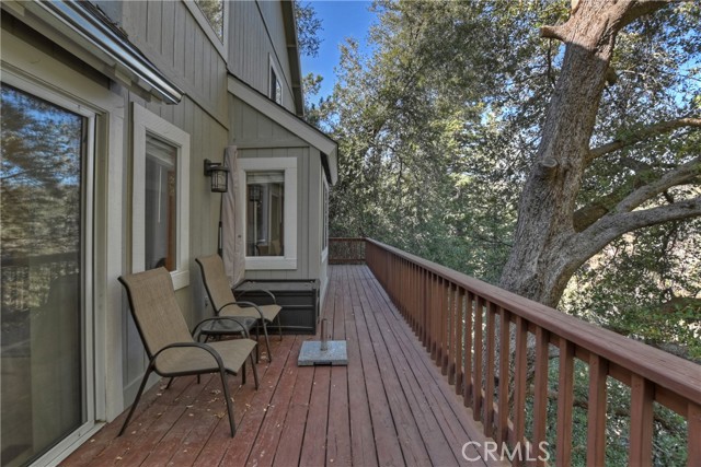 Detail Gallery Image 10 of 48 For 1162 Brentwood Dr, Lake Arrowhead,  CA 92352 - 3 Beds | 2/1 Baths