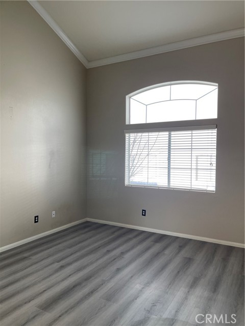 11395 Sherwood Drive, Garden Grove CA: https://media.crmls.org/medias/e7e4bfd5-36ae-42a7-835a-b3bf52e1f94b.jpg