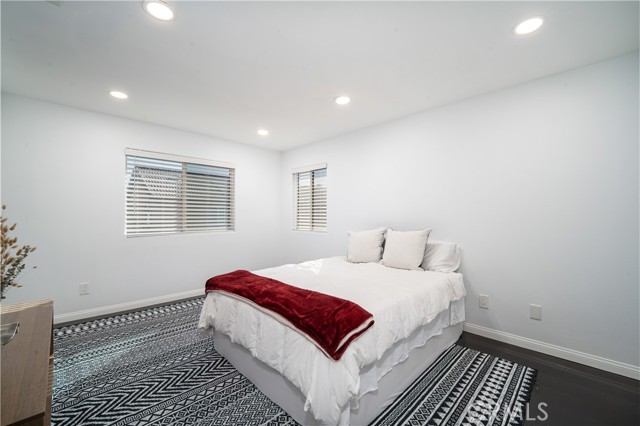 Detail Gallery Image 8 of 17 For 14557 Cambria Way, Sylmar,  CA 91342 - 4 Beds | 3 Baths