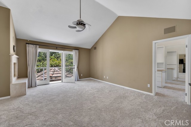 590 Stonebrook Street, Simi Valley CA: https://media.crmls.org/medias/e7e5feaa-b9cd-4856-9763-5bf2a1a577ec.jpg