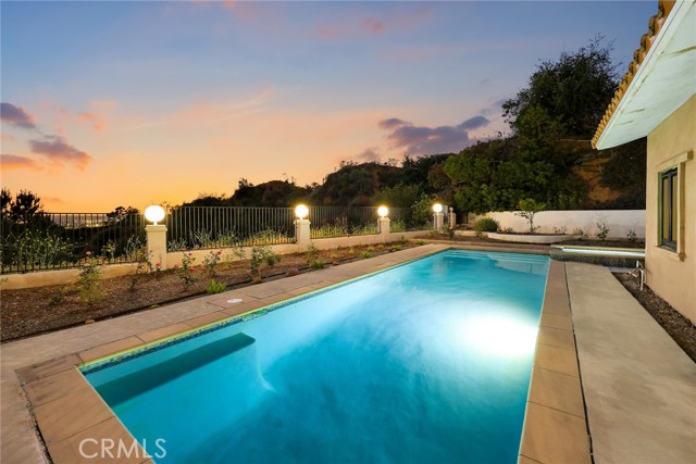 255 El Cielo Lane, Bradbury CA: https://media.crmls.org/medias/e7e64df3-ad62-46e5-9528-b2637c86f92c.jpg