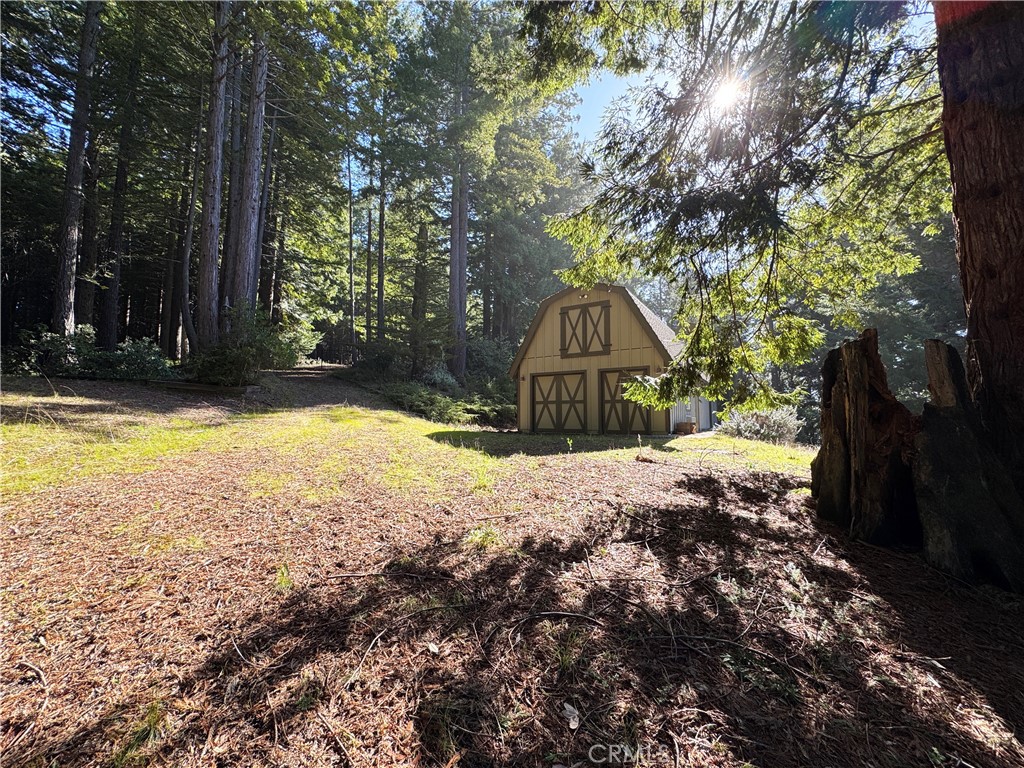 https://media.crmls.org/medias/e7e69b7e-3e6e-42ef-9d5c-dca317a05eee.jpg?preset=X-Large