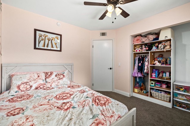 Image 32 of 55 For 11533 Chadwick