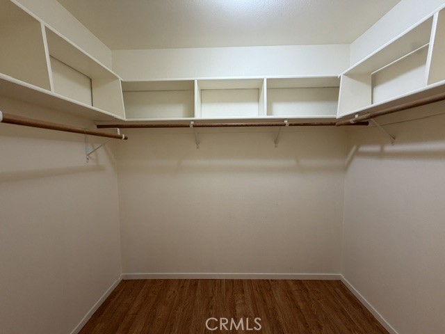 https://media.crmls.org/medias/e7e6d0cb-1cc1-48c4-9f5a-9d45ffd1ee0b.jpg?preset=X-Large