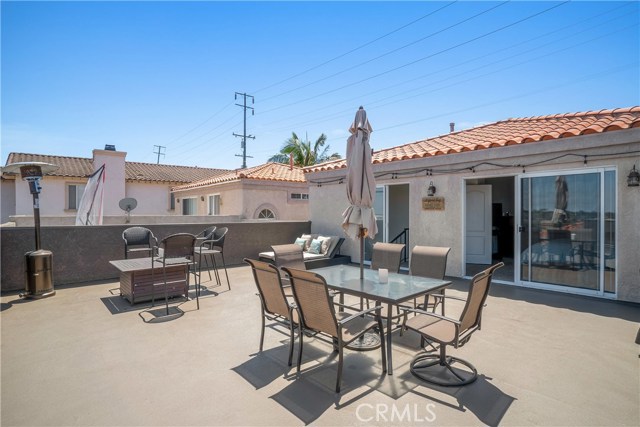 118 Prospect Avenue, Redondo Beach, California 90277, 4 Bedrooms Bedrooms, ,3 BathroomsBathrooms,Residential,Sold,Prospect,PV18117287