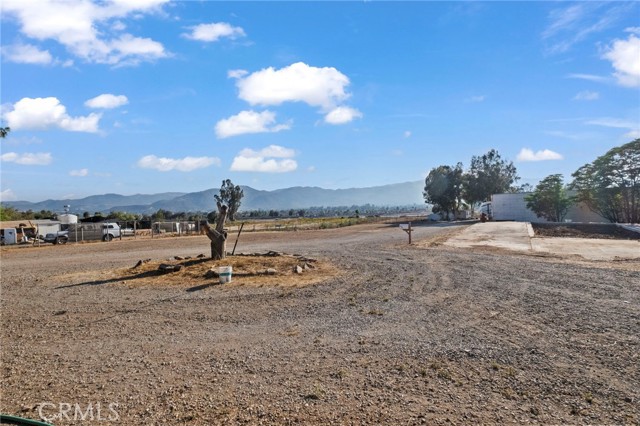 35141 Bayless Road, Wildomar CA: https://media.crmls.org/medias/e7e7fc0f-c47d-460a-b11e-6675187a5c75.jpg