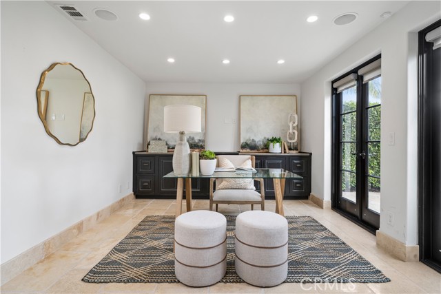 Detail Gallery Image 39 of 66 For 110 via Trieste, Newport Beach,  CA 92663 - 5 Beds | 5/1 Baths