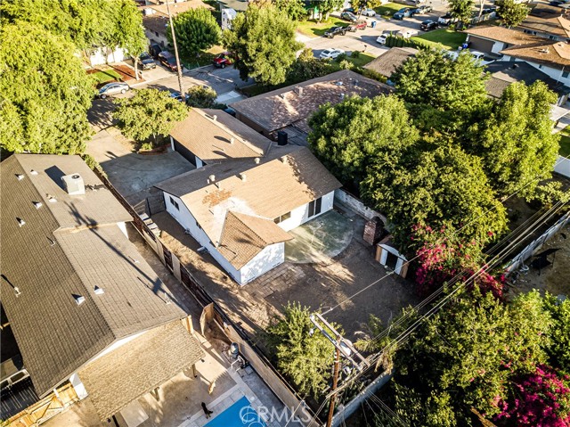 2983 N Alameda Avenue, San Bernardino CA: https://media.crmls.org/medias/e7e90a83-ddd0-4bd0-9206-fbcd53b0d3d3.jpg