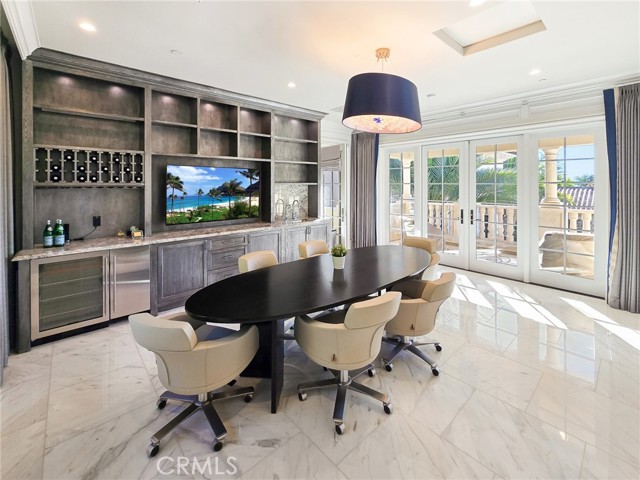 100 Palm Hill Lane, Bradbury CA: https://media.crmls.org/medias/e7e928eb-80d4-489f-916c-a26dd0ce9cca.jpg