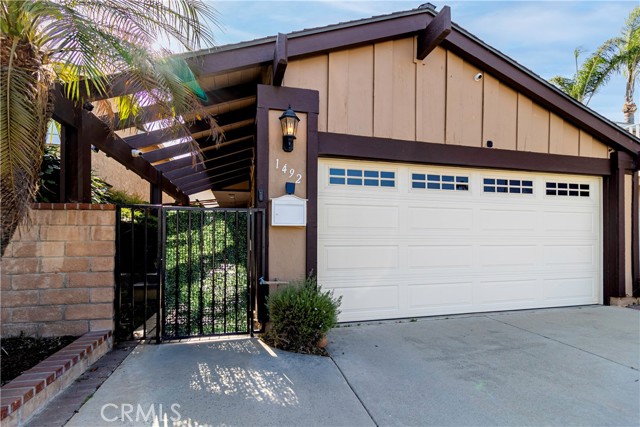 Detail Gallery Image 1 of 1 For 1492 Downing Ct, Corona,  CA 92882 - 3 Beds | 2 Baths