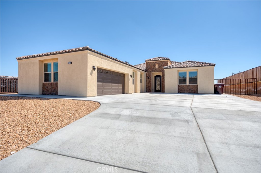 8710 Monument View Drive, Yucca Valley, CA 92284
