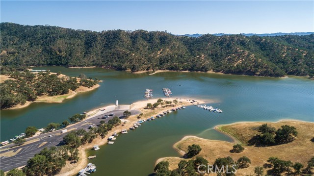 4250 Skylink Lane, Paso Robles CA: https://media.crmls.org/medias/e7eb300b-91b0-4bf9-ac27-9464b5d16ed2.jpg