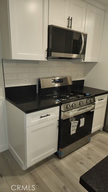 Detail Gallery Image 10 of 26 For 3219 Colorado, Santa Monica,  CA 90404 - 2 Beds | 2 Baths