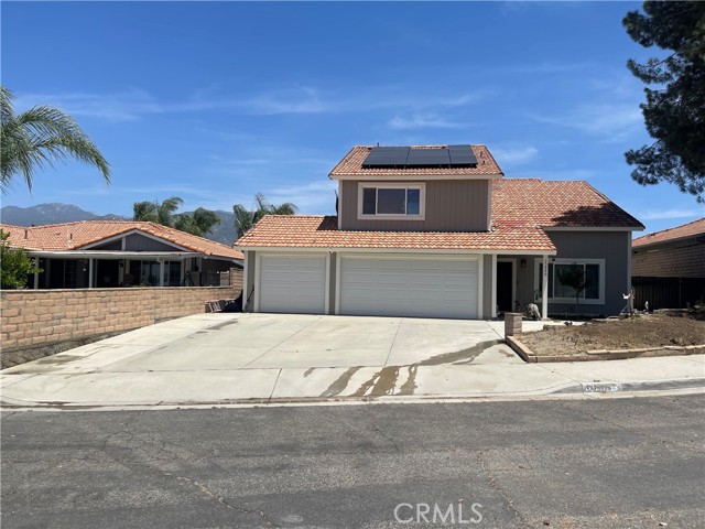 Detail Gallery Image 2 of 32 For 25886 Faircrest Cir, Hemet,  CA 92544 - 4 Beds | 2/1 Baths