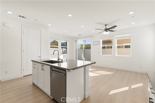 Detail Gallery Image 35 of 47 For 1544 W Plaza Del Amo, Torrance,  CA 90501 - 3 Beds | 2/1 Baths