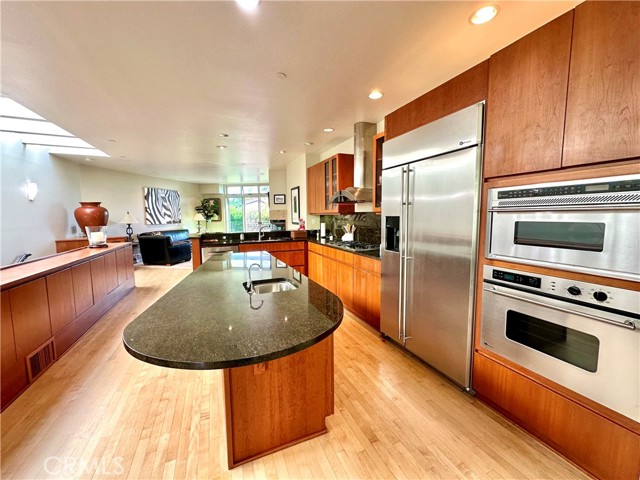 Detail Gallery Image 11 of 20 For 1547 N Coast, Laguna Beach,  CA 92651 - 2 Beds | 2 Baths