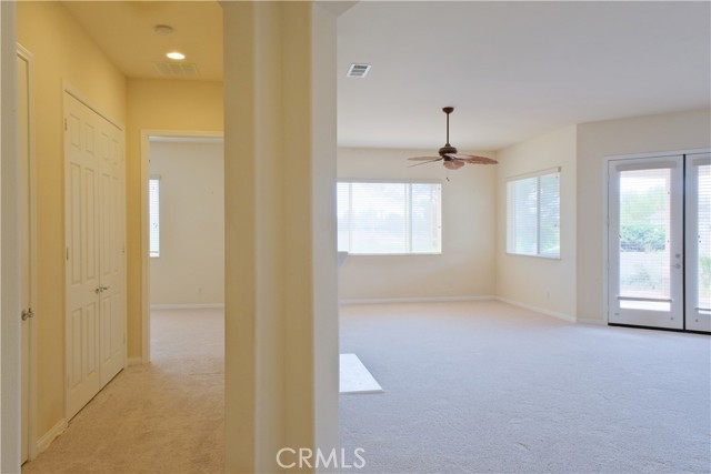 Detail Gallery Image 10 of 29 For 19533 Vermillion Ln, Apple Valley,  CA 92308 - 2 Beds | 2/1 Baths