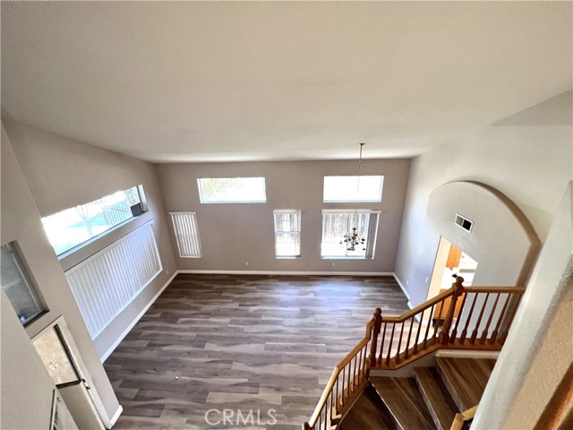 20865 Oakdale Lane, Riverside CA: https://media.crmls.org/medias/e7ef11e2-394b-4399-8ef9-41a46e758547.jpg