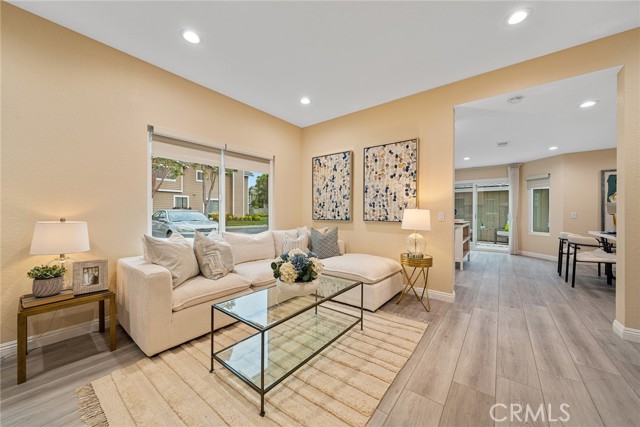 Detail Gallery Image 10 of 44 For 222 Monroe #82, Irvine,  CA 92620 - 3 Beds | 2/1 Baths