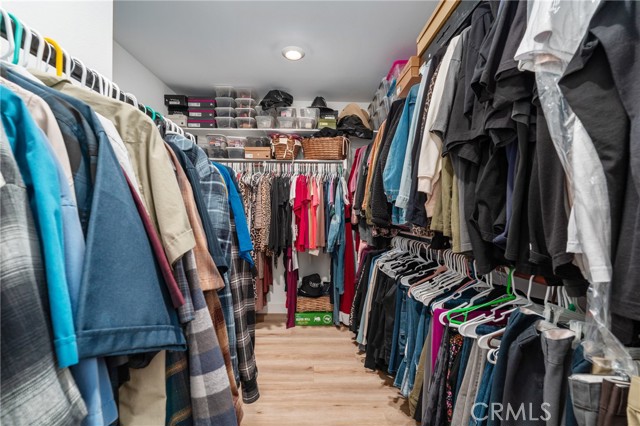 8011 Sea Salt Avenue, Fontana CA: https://media.crmls.org/medias/e7ef2f5b-5653-4f5e-9797-5de1945ae012.jpg