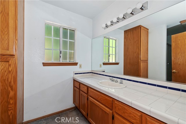 386 Garden Drive, Cedarpines Park CA: https://media.crmls.org/medias/e7ef5ddd-dfbd-4180-800b-6c1a2cd598ff.jpg