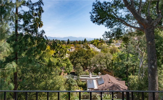 Detail Gallery Image 36 of 54 For 22757 Plummer St, Chatsworth,  CA 91311 - 3 Beds | 3 Baths