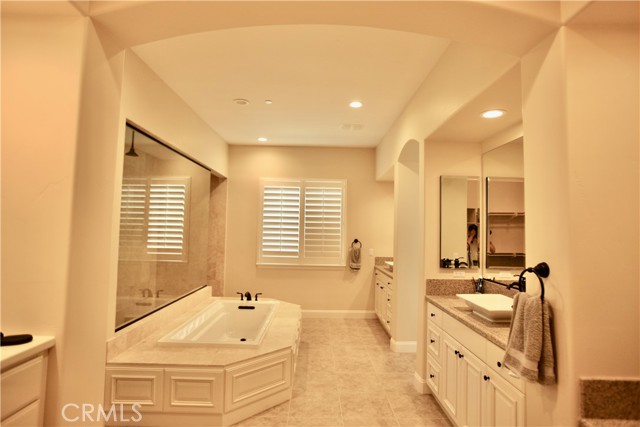 Detail Gallery Image 21 of 42 For 41907 Arbor Glen Dr., Temecula,  CA 92592 - 5 Beds | 4/1 Baths