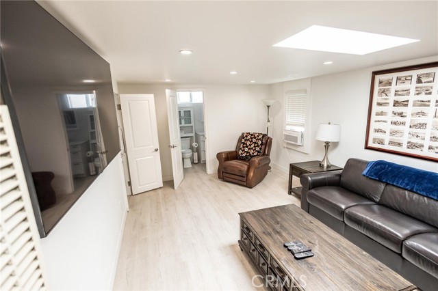 Detail Gallery Image 34 of 47 For 1825 W Balboa Bld, Newport Beach,  CA 92663 - – Beds | – Baths