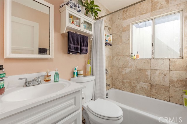 1143 23rd Street, Manhattan Beach, California 90266, 3 Bedrooms Bedrooms, ,2 BathroomsBathrooms,Residential,Sold,23rd,SB21228772