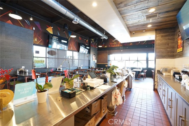 18268 Gale Avenue, City Of Industry CA: https://media.crmls.org/medias/e7f1d5ff-50fd-41b4-84ca-6155e47ce274.jpg