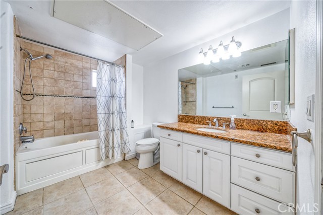 Detail Gallery Image 7 of 13 For 1042 S Kingsley Dr #101,  Los Angeles,  CA 90006 - 2 Beds | 2 Baths