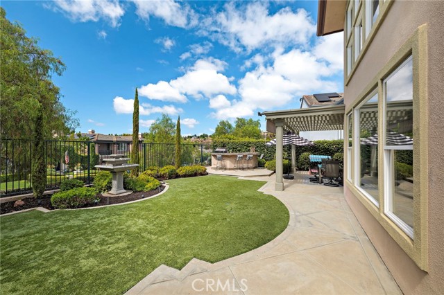 27 Raleigh Court, Coto de Caza CA: https://media.crmls.org/medias/e7f27b4d-4693-4ba1-bf8c-29f3349f1805.jpg