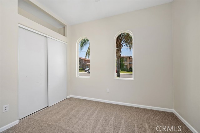 35051 Via Santa Catalina, Winchester CA: https://media.crmls.org/medias/e7f2e5d7-fd5a-41e6-af7d-eae626ec2842.jpg