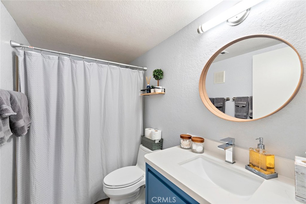 E7f4508f 1e00 42b8 9b68 0d6453f93f5d