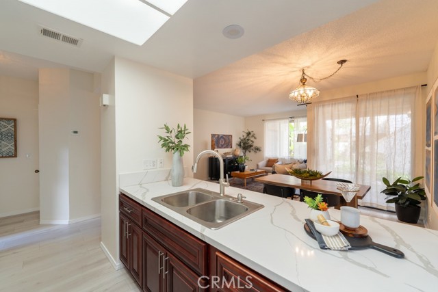 16211 Downey, 92 photo 13