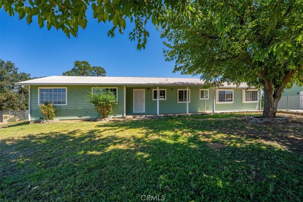 22132 Los Robles Way