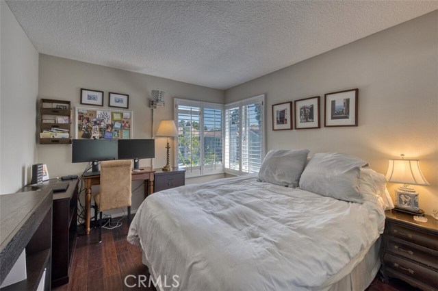 182 Westport, Newport Beach CA: https://media.crmls.org/medias/e7f61b2f-131a-45f9-8b25-004ab5682016.jpg
