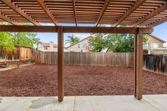 40723 Mountain Pride, Murrieta CA: https://media.crmls.org/medias/e7f697d4-7a90-4fff-8207-9c7af41ba1cf.jpg