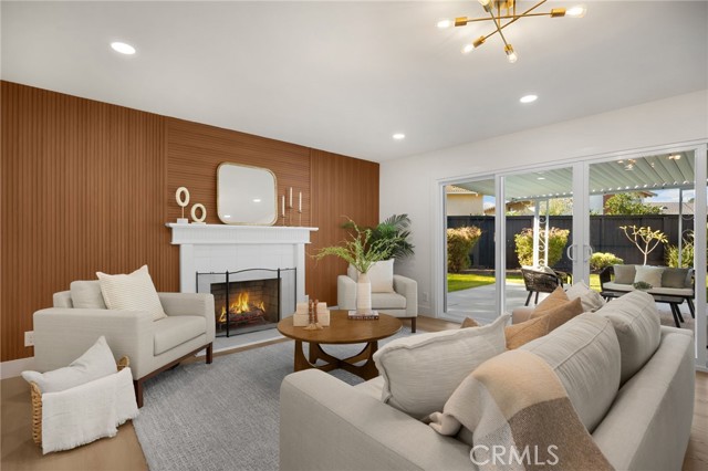 4041 Bycroft, Yorba Linda CA: https://media.crmls.org/medias/e7f6a2b1-8de2-4415-aa35-e69c7b5e7b14.jpg