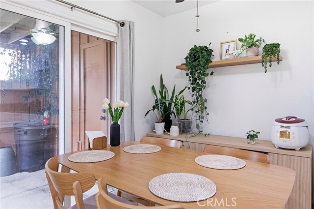 Detail Gallery Image 8 of 23 For 1001 W Stevens #328,  Santa Ana,  CA 92707 - 1 Beds | 1 Baths