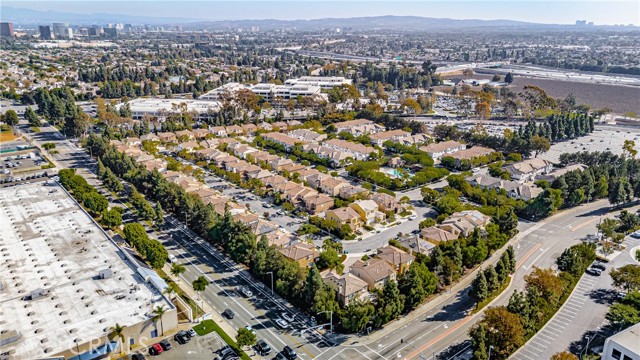 Detail Gallery Image 41 of 44 For 3359 via Sienna, Costa Mesa,  CA 92626 - 3 Beds | 2/1 Baths