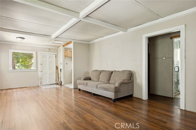 725 Golden, Lake Arrowhead, CA 92352