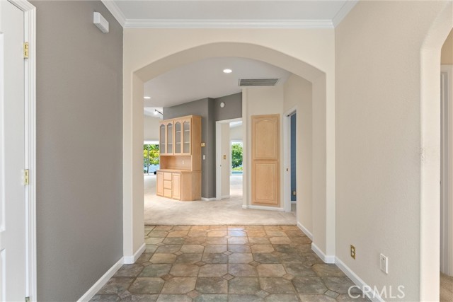 43 Edgewater Court, Chico CA: https://media.crmls.org/medias/e7f88416-292c-4b65-8361-a10b15a445e9.jpg