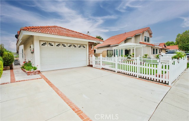 Detail Gallery Image 2 of 32 For 27820 Wakefield, Castaic,  CA 91384 - 3 Beds | 2 Baths