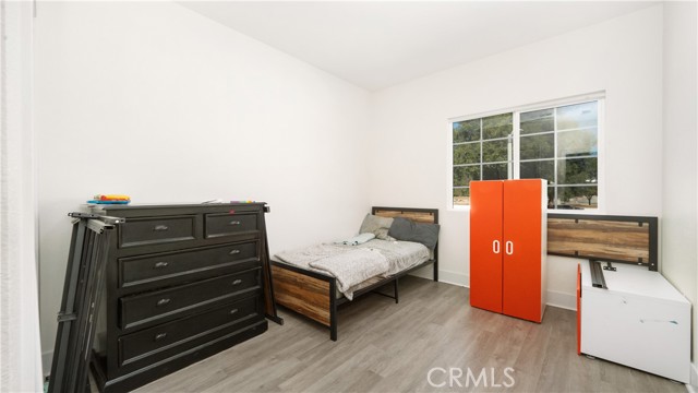 Detail Gallery Image 11 of 22 For 175 E 5th St, San Bernardino,  CA 92410 - 5 Beds | 2/1 Baths