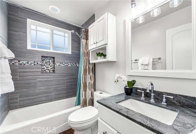 5472 Santa Gertrudes, Garden Grove CA: https://media.crmls.org/medias/e7fa8dc9-b0b2-4016-8a9e-f2f580fe3c32.jpg